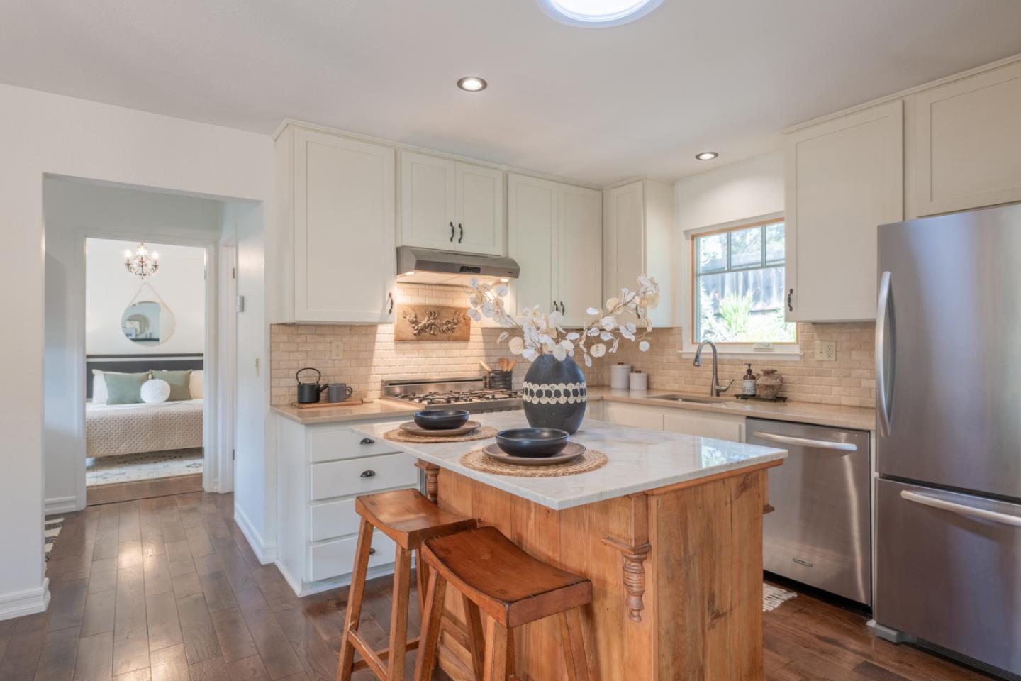 Detail Gallery Image 8 of 29 For 23 Paso Hondo, Carmel Valley,  CA 93924 - 2 Beds | 2 Baths