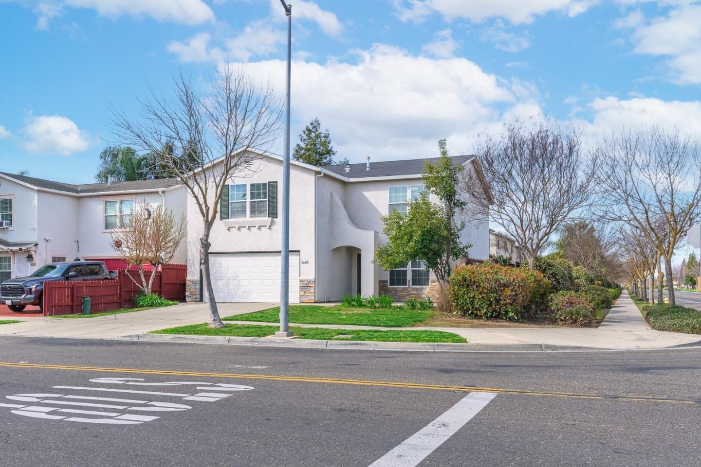 Detail Gallery Image 2 of 34 For 3785 Compass Pointe Ave, Merced,  CA 95348 - 4 Beds | 2/1 Baths