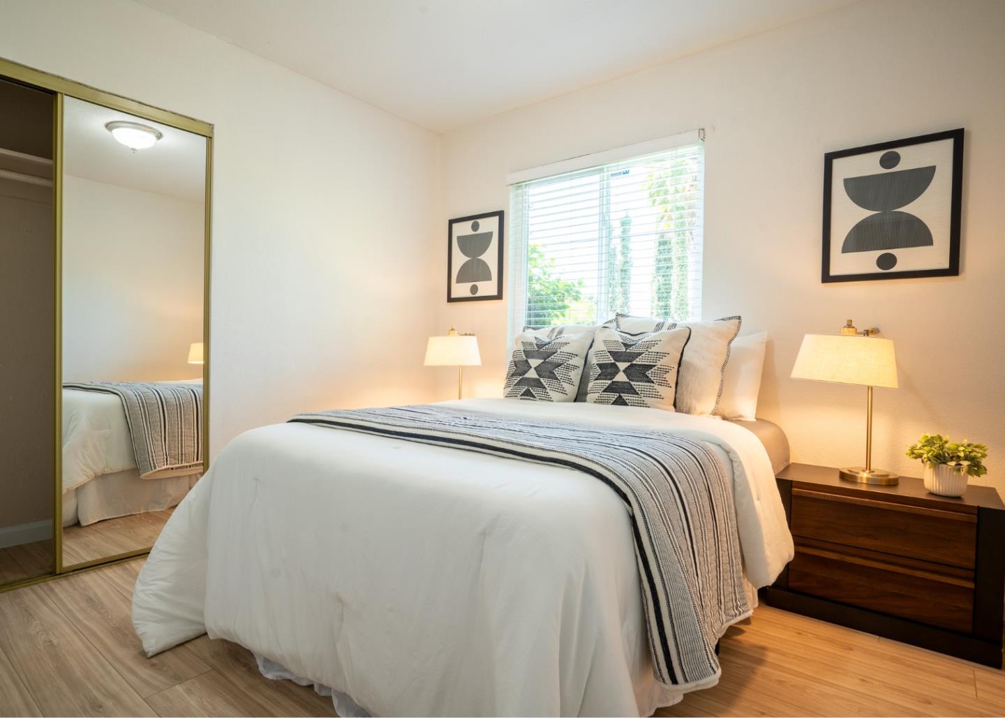 Detail Gallery Image 17 of 26 For 1725 Hogar Dr, San Jose,  CA 95124 - 3 Beds | 2 Baths