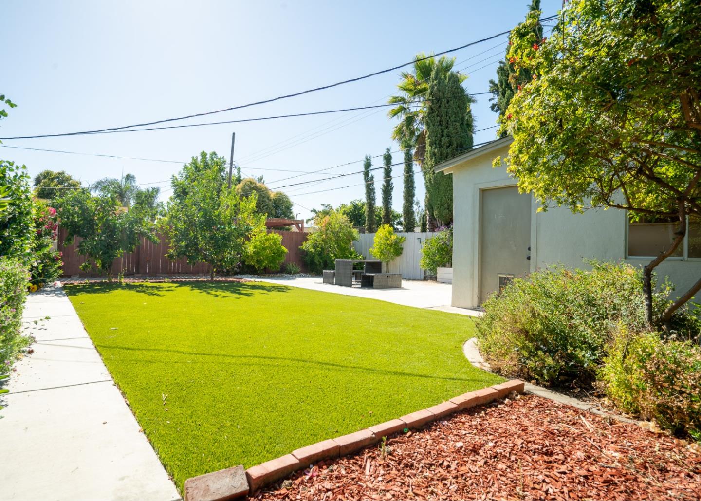 Detail Gallery Image 23 of 26 For 1725 Hogar Dr, San Jose,  CA 95124 - 3 Beds | 2 Baths