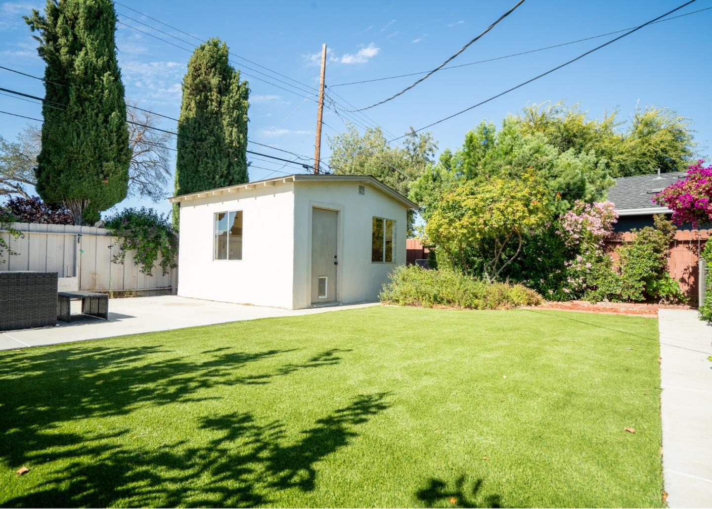 Detail Gallery Image 24 of 26 For 1725 Hogar Dr, San Jose,  CA 95124 - 3 Beds | 2 Baths