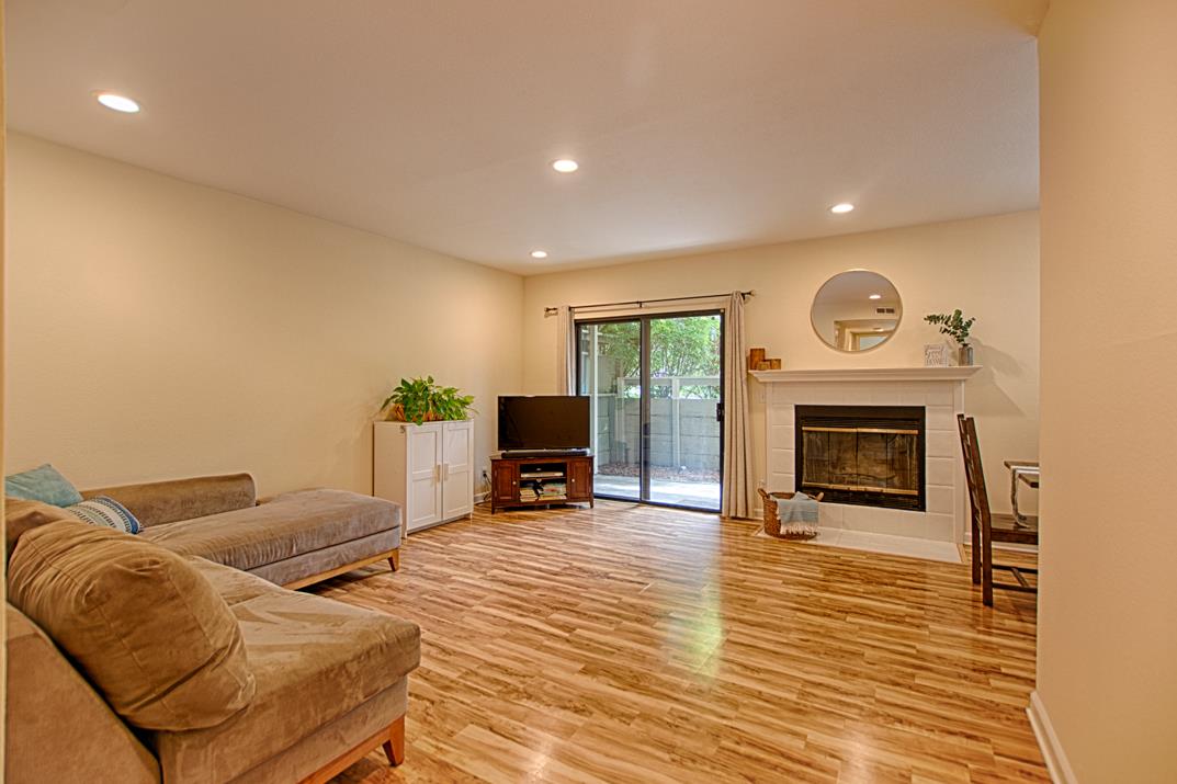 Detail Gallery Image 4 of 20 For 111 Bean Creek Rd #101,  Scotts Valley,  CA 95066 - 2 Beds | 2 Baths