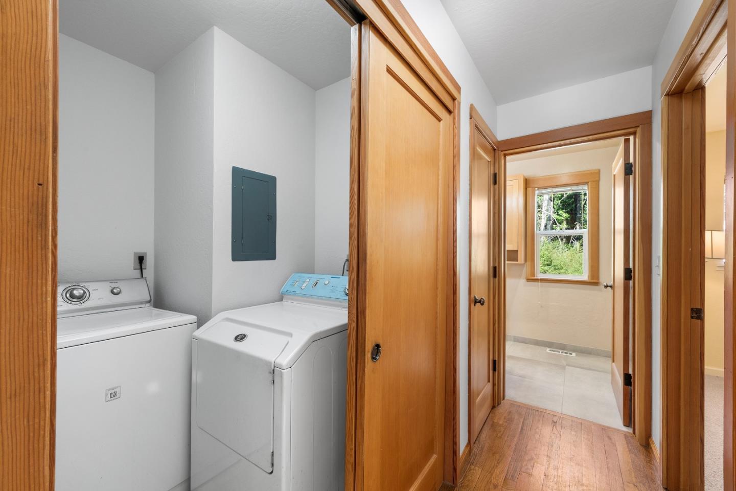 Detail Gallery Image 16 of 52 For 9755 Empire Grade, Santa Cruz,  CA 95060 - 3 Beds | 2 Baths