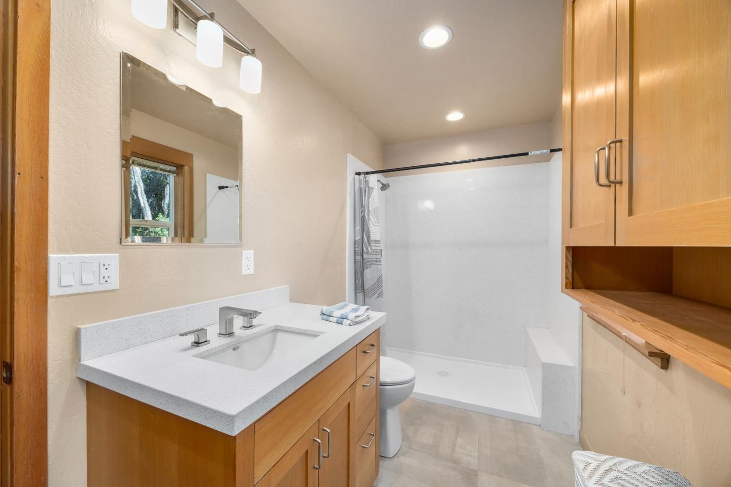 Detail Gallery Image 19 of 52 For 9755 Empire Grade, Santa Cruz,  CA 95060 - 3 Beds | 2 Baths