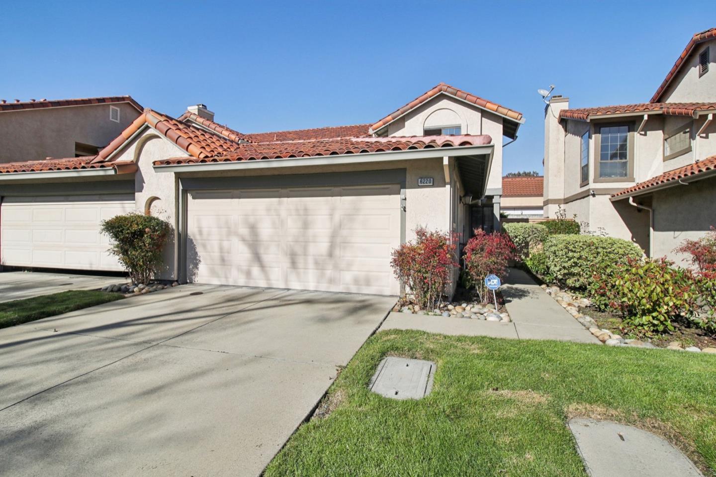 Detail Gallery Image 2 of 39 For 6220 Jarvis Ave, Newark,  CA 94560 - 2 Beds | 1/1 Baths