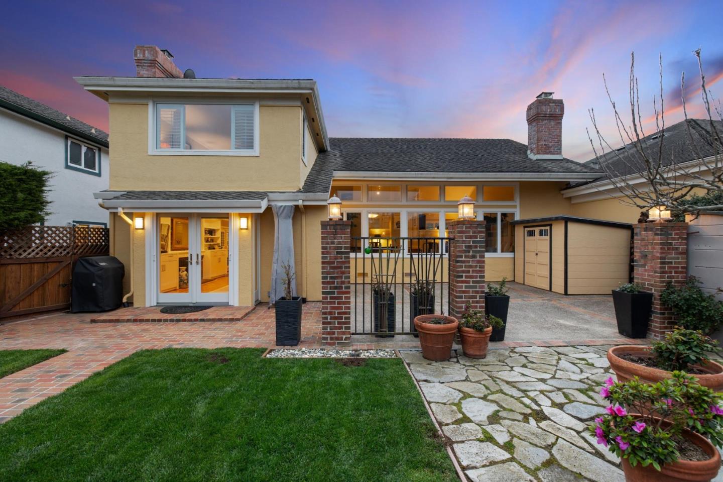 Detail Gallery Image 2 of 47 For 430 Burning Tree Ct, Half Moon Bay,  CA 94019 - 3 Beds | 3 Baths