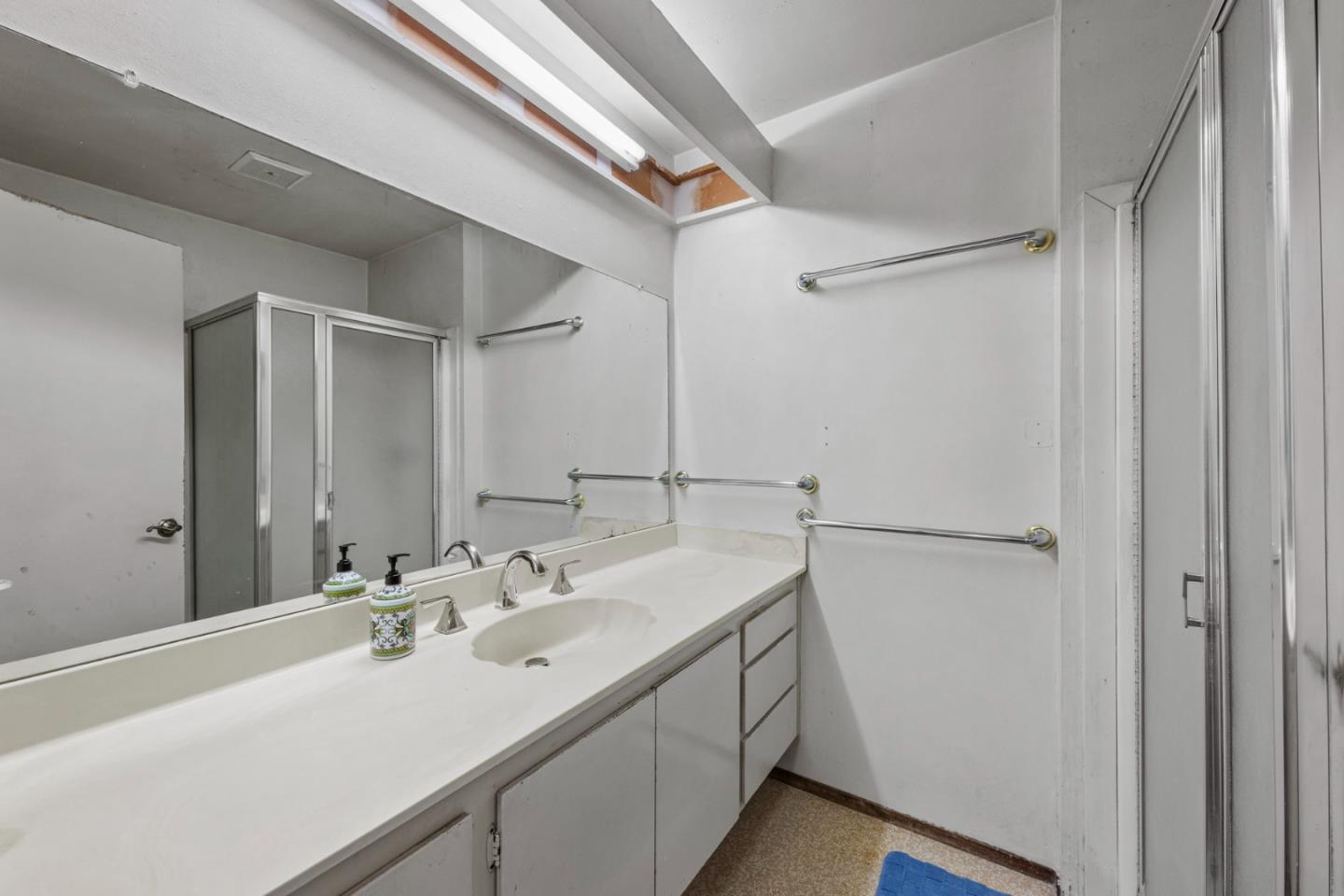 Detail Gallery Image 17 of 27 For 2324 Toiyabe Way, San Jose,  CA 95133 - 4 Beds | 2/1 Baths