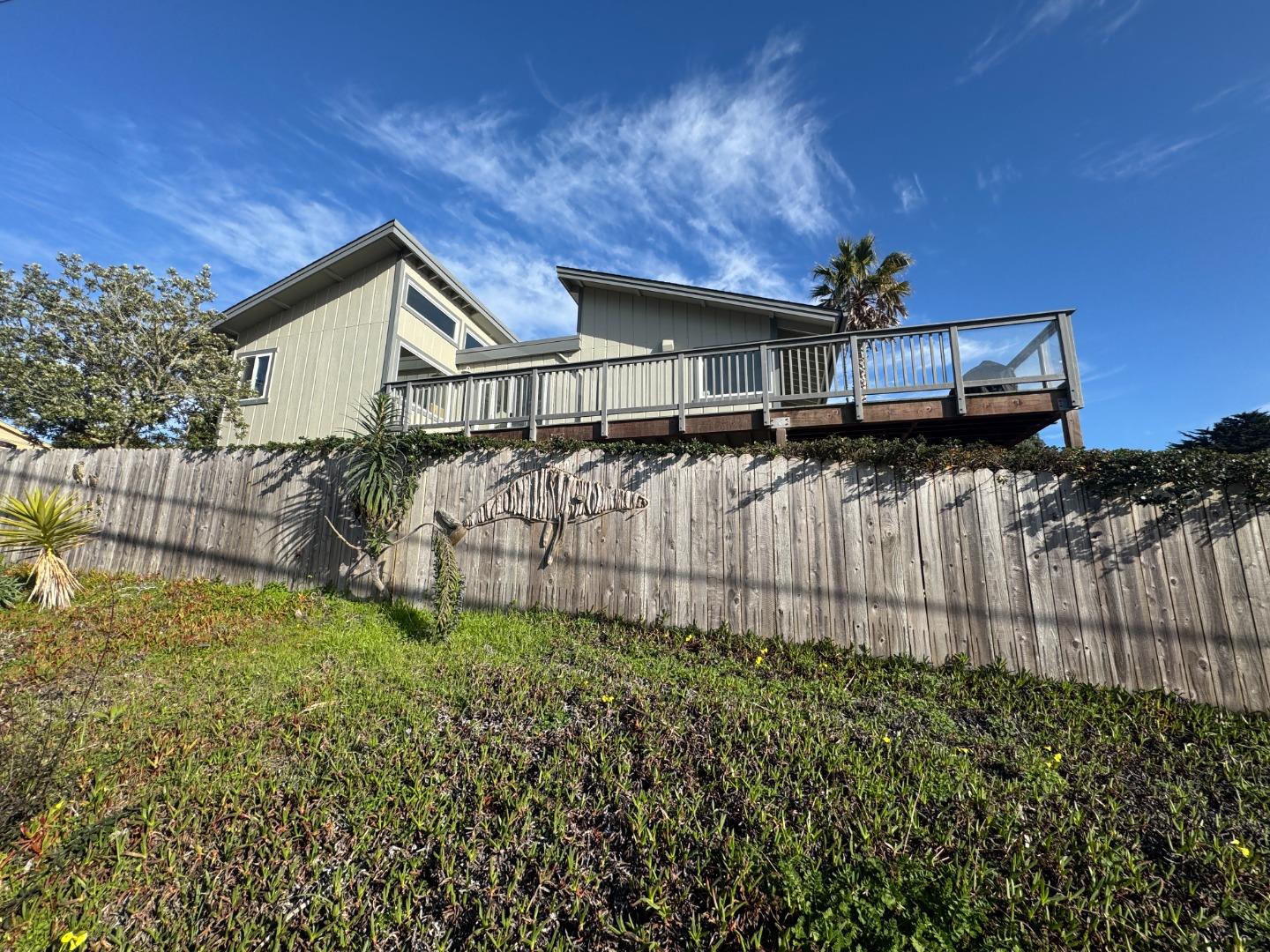 Detail Gallery Image 2 of 45 For 304 12th St, Montara,  CA 94037 - 3 Beds | 2 Baths