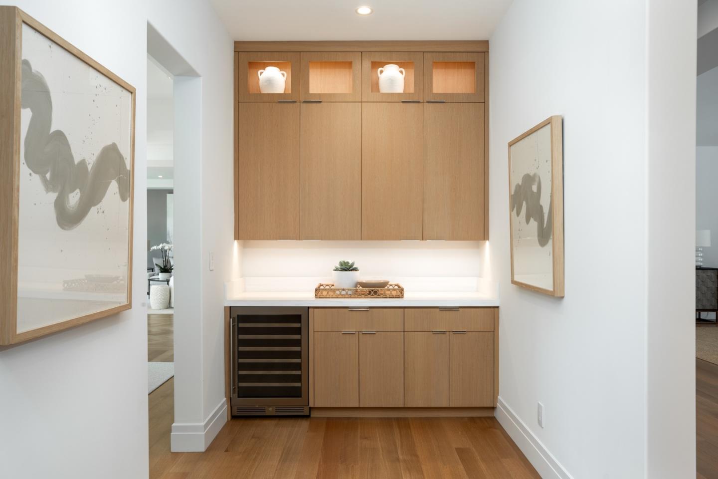 Detail Gallery Image 13 of 65 For 30 Adam Way, Atherton,  CA 94027 - 6 Beds | 6/2 Baths