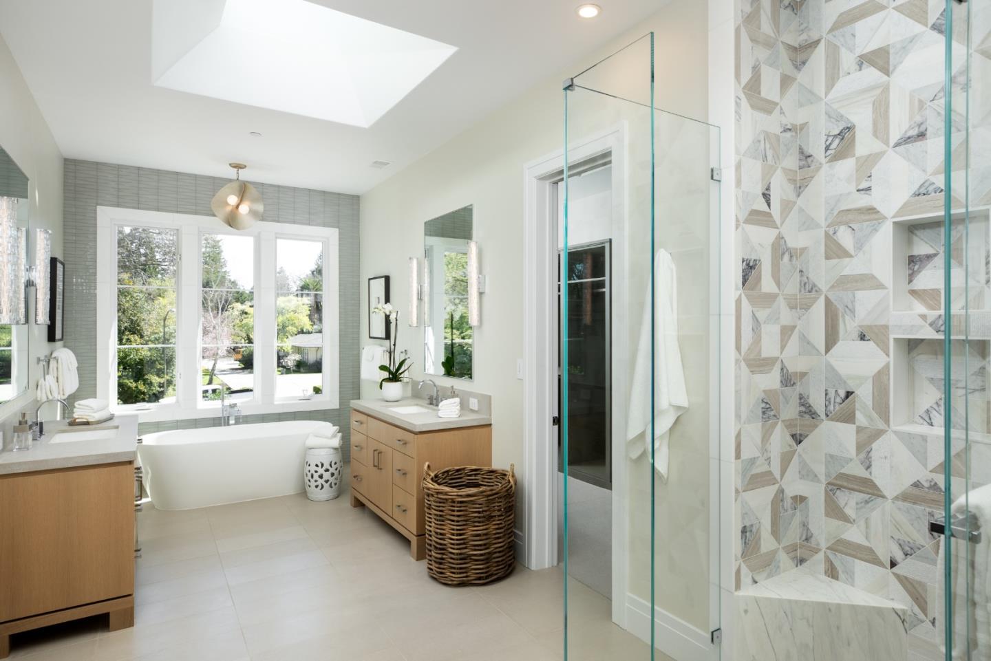 Detail Gallery Image 25 of 65 For 30 Adam Way, Atherton,  CA 94027 - 6 Beds | 6/2 Baths