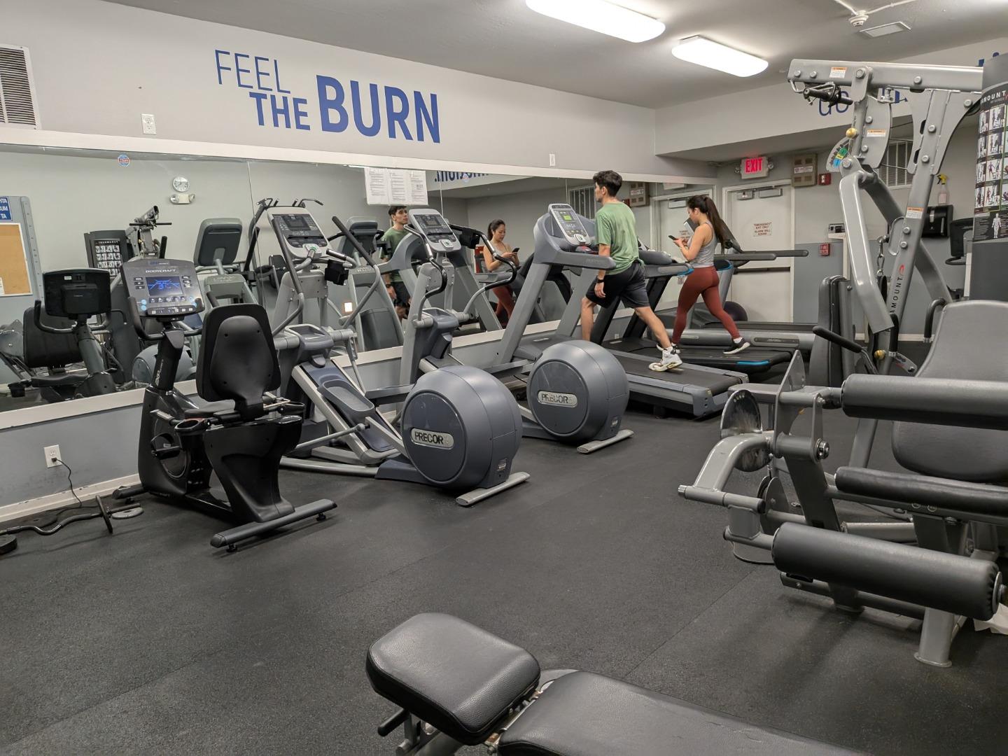 Detail Gallery Image 16 of 21 For 413 Piccadilly Pl #13,  San Bruno,  CA 94066 - 2 Beds | 1 Baths
