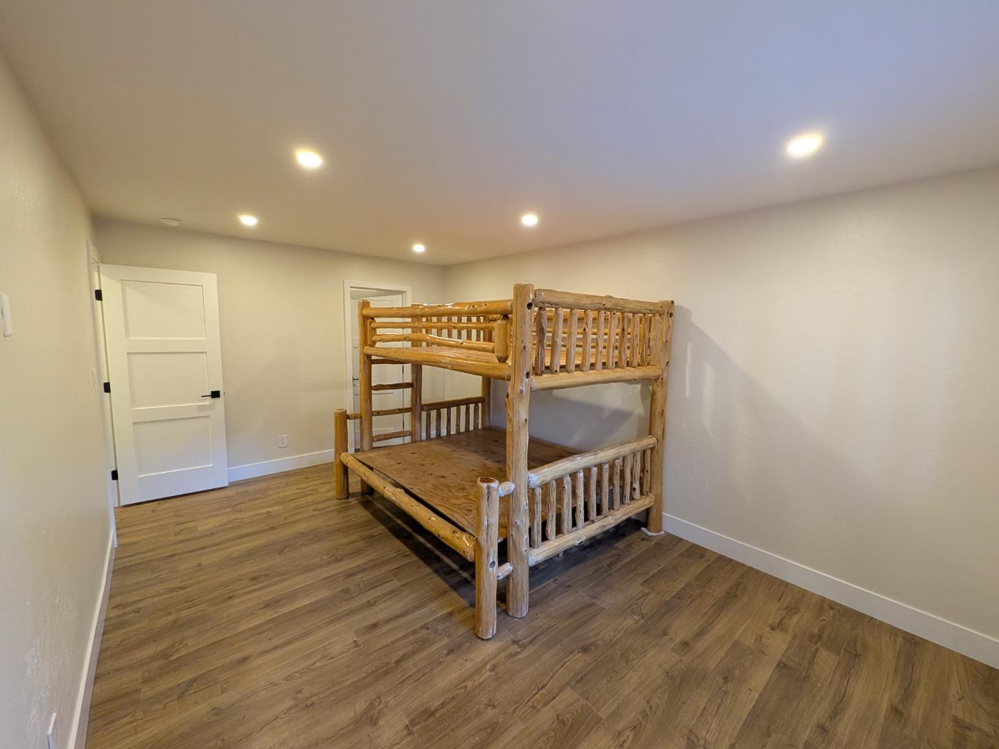 Detail Gallery Image 7 of 21 For 413 Piccadilly Pl #13,  San Bruno,  CA 94066 - 2 Beds | 1 Baths
