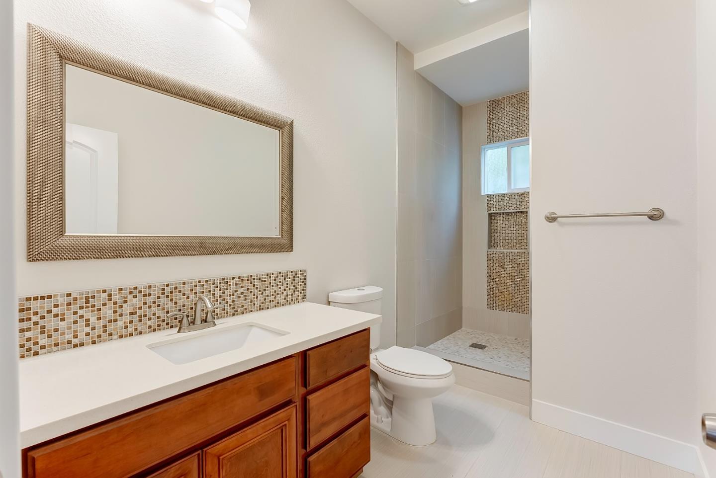 Detail Gallery Image 18 of 43 For 680 S 12th St, San Jose,  CA 95112 - 3 Beds | 2 Baths