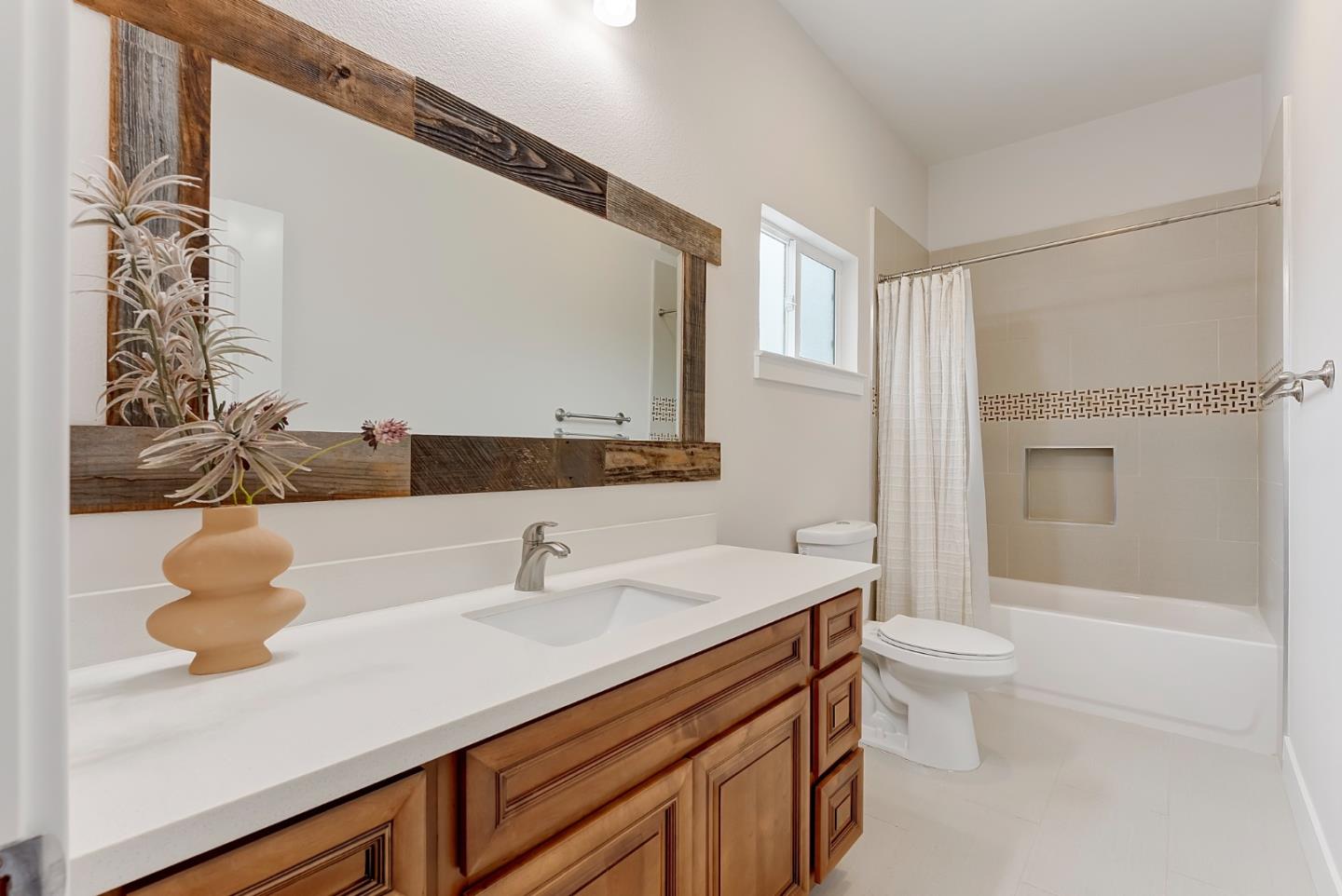 Detail Gallery Image 22 of 43 For 680 S 12th St, San Jose,  CA 95112 - 3 Beds | 2 Baths