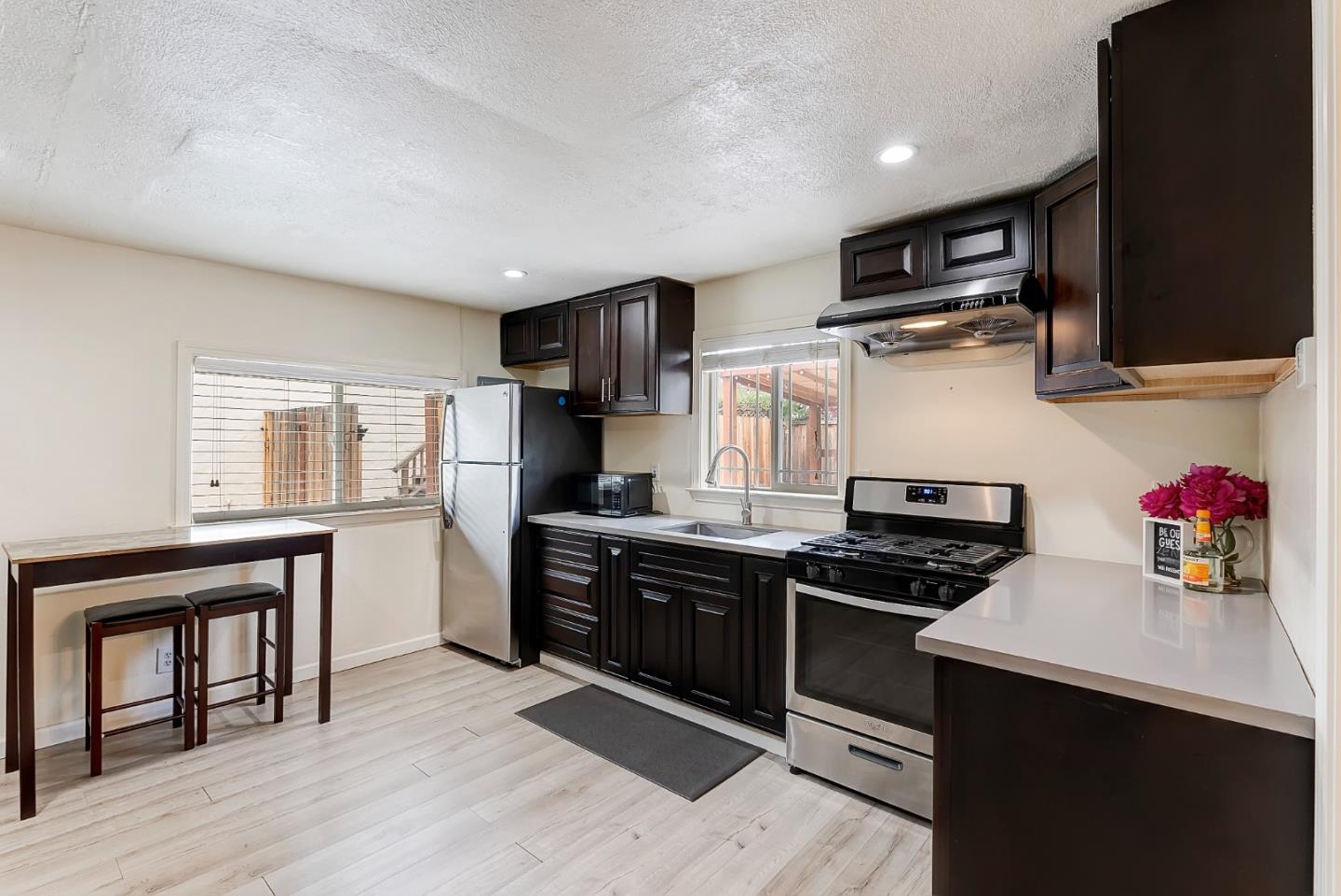 Detail Gallery Image 26 of 43 For 680 S 12th St, San Jose,  CA 95112 - 3 Beds | 2 Baths
