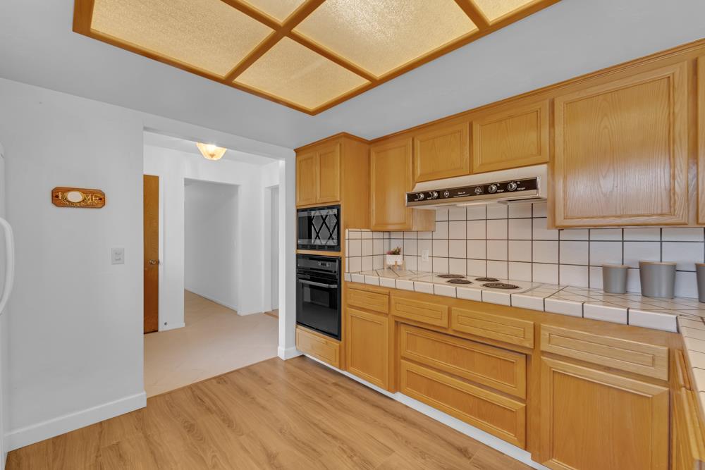 Detail Gallery Image 17 of 51 For 281 Donald Dr, Hollister,  CA 95023 - 3 Beds | 2 Baths