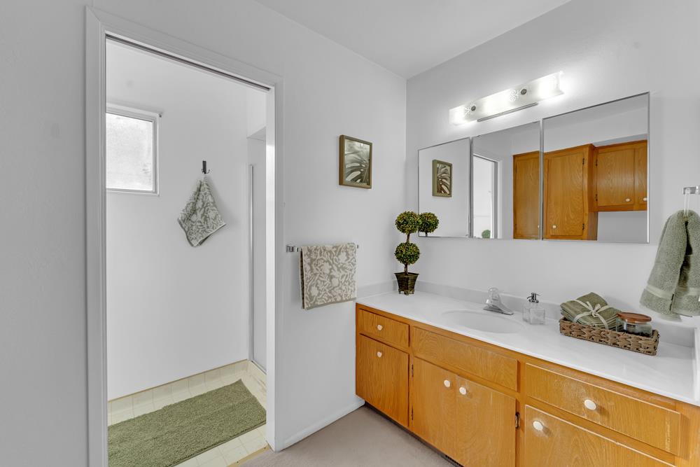 Detail Gallery Image 34 of 51 For 281 Donald Dr, Hollister,  CA 95023 - 3 Beds | 2 Baths
