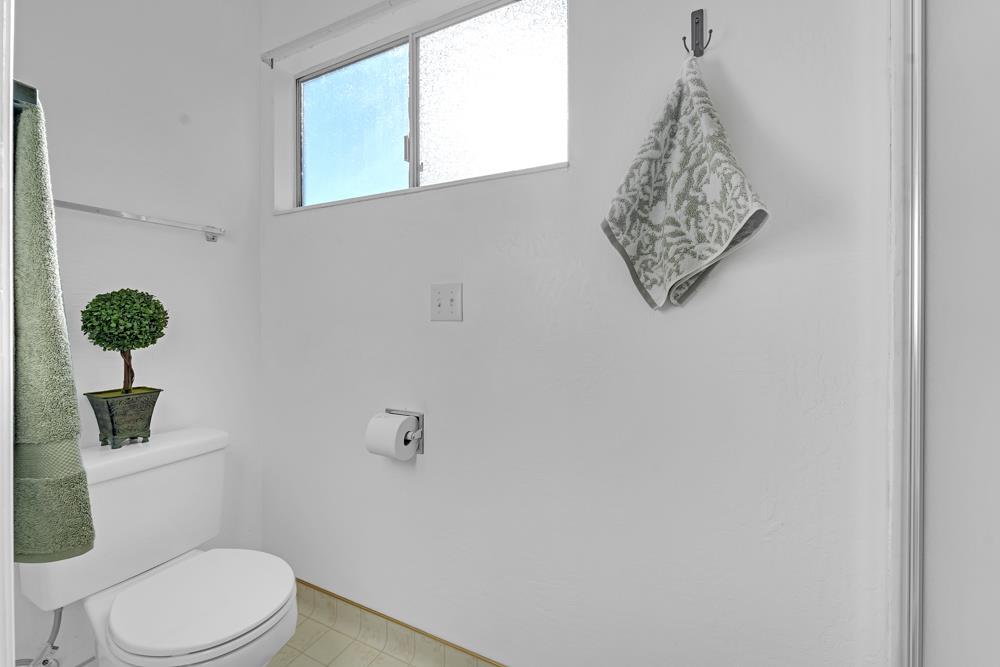 Detail Gallery Image 35 of 51 For 281 Donald Dr, Hollister,  CA 95023 - 3 Beds | 2 Baths