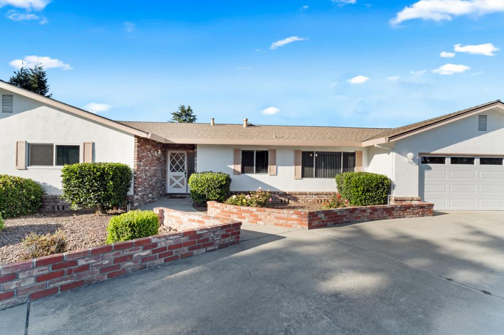 Detail Gallery Image 4 of 51 For 281 Donald Dr, Hollister,  CA 95023 - 3 Beds | 2 Baths