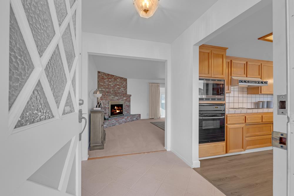 Detail Gallery Image 7 of 51 For 281 Donald Dr, Hollister,  CA 95023 - 3 Beds | 2 Baths