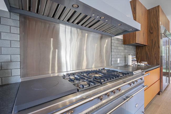 Detail Gallery Image 17 of 114 For 14835 Baranga Ln, Saratoga,  CA 95070 - 7 Beds | 6/2 Baths