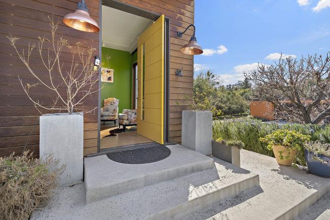 Detail Gallery Image 9 of 114 For 14835 Baranga Ln, Saratoga,  CA 95070 - 7 Beds | 6/2 Baths