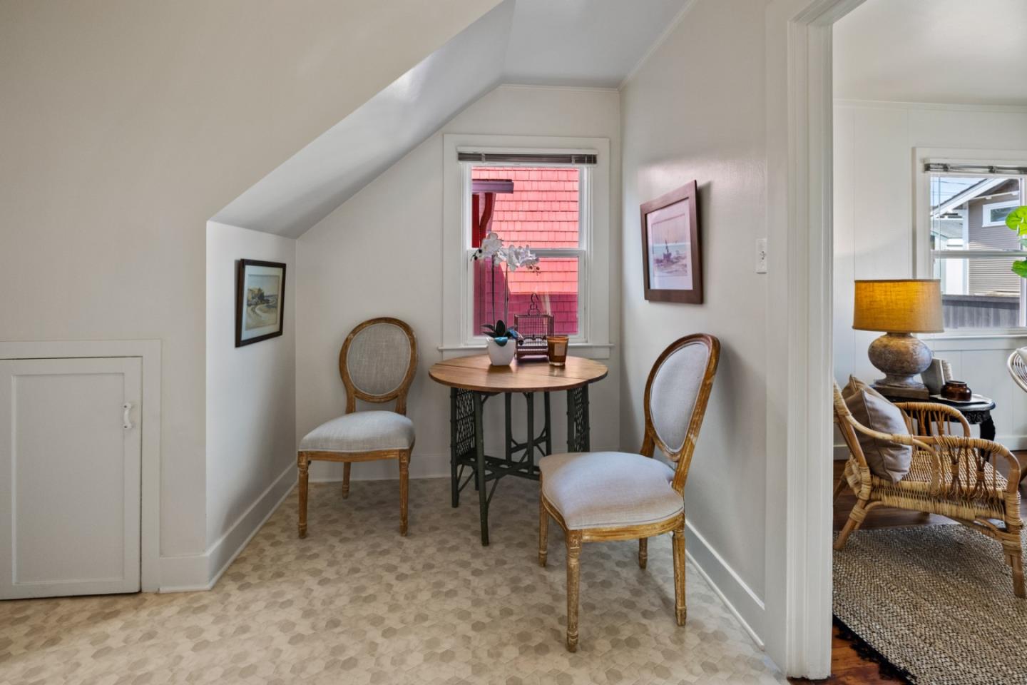 Detail Gallery Image 11 of 44 For 687 & 689 Mermaid Ave, Pacific Grove,  CA 93950 - 2 Beds | 1 Baths