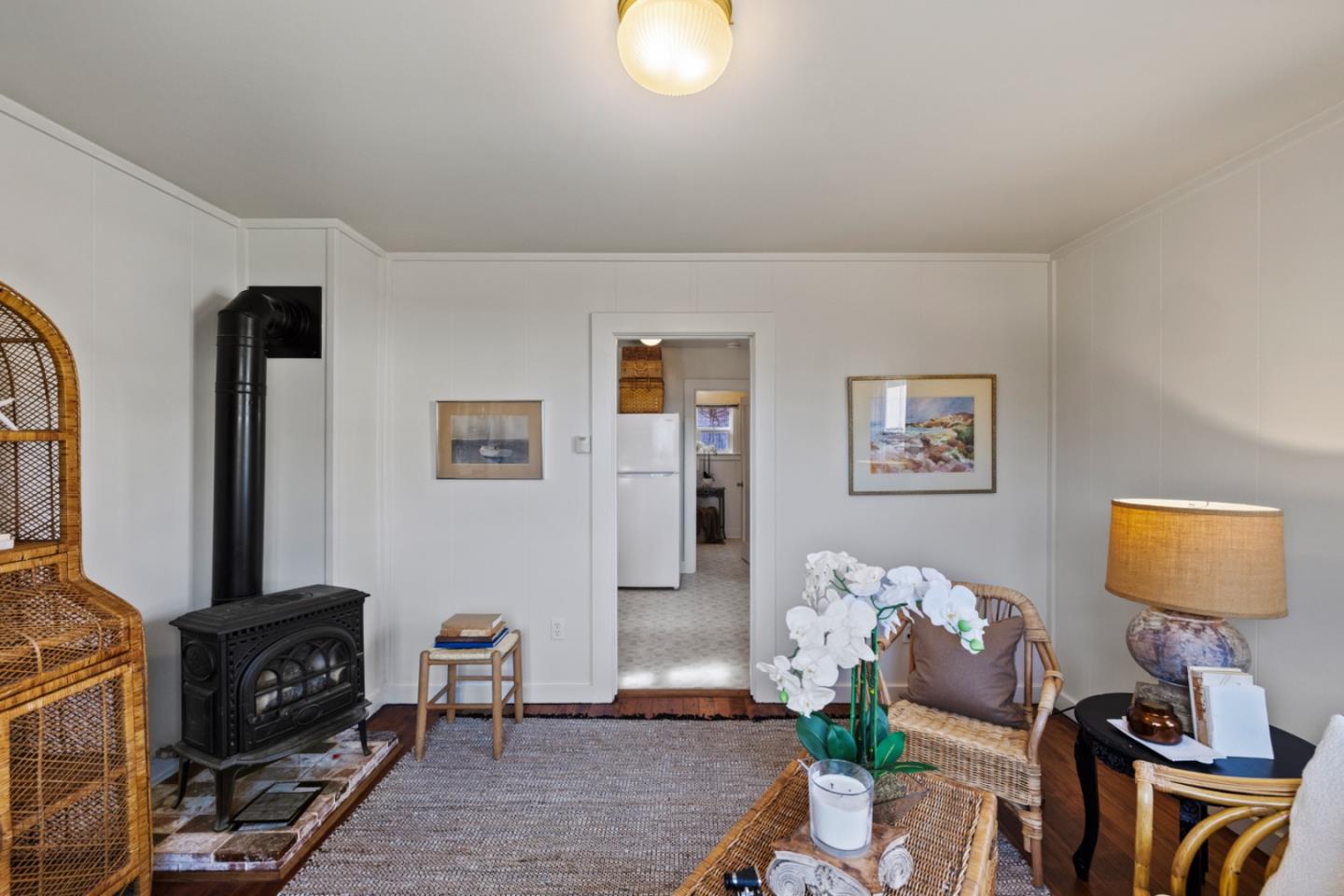 Detail Gallery Image 4 of 44 For 687 & 689 Mermaid Ave, Pacific Grove,  CA 93950 - 2 Beds | 1 Baths