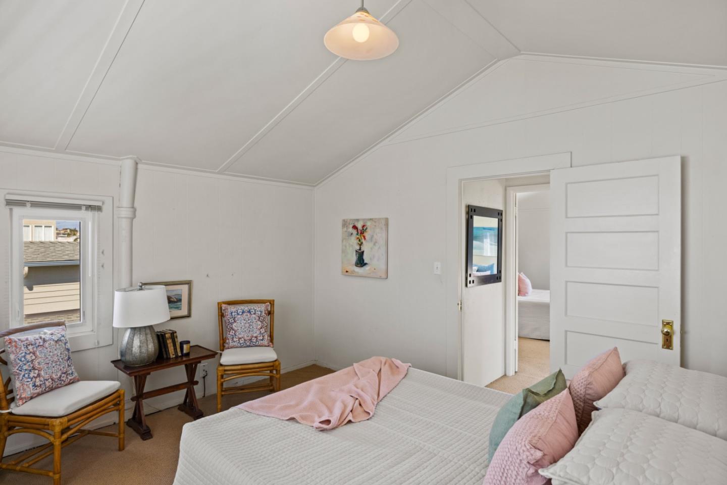 Detail Gallery Image 40 of 44 For 687 & 689 Mermaid Ave, Pacific Grove,  CA 93950 - 2 Beds | 1 Baths