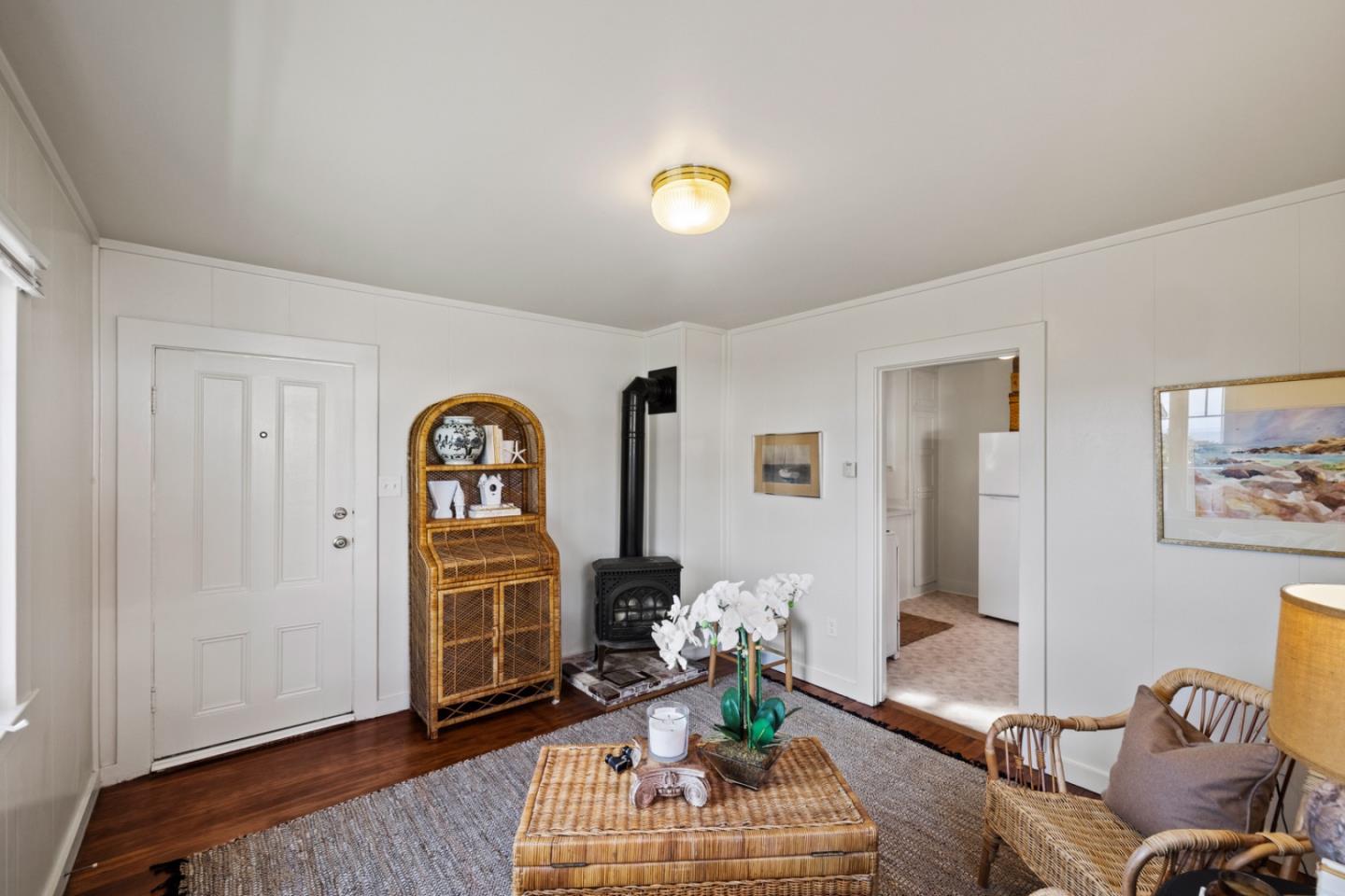 Detail Gallery Image 5 of 44 For 687 & 689 Mermaid Ave, Pacific Grove,  CA 93950 - 2 Beds | 1 Baths