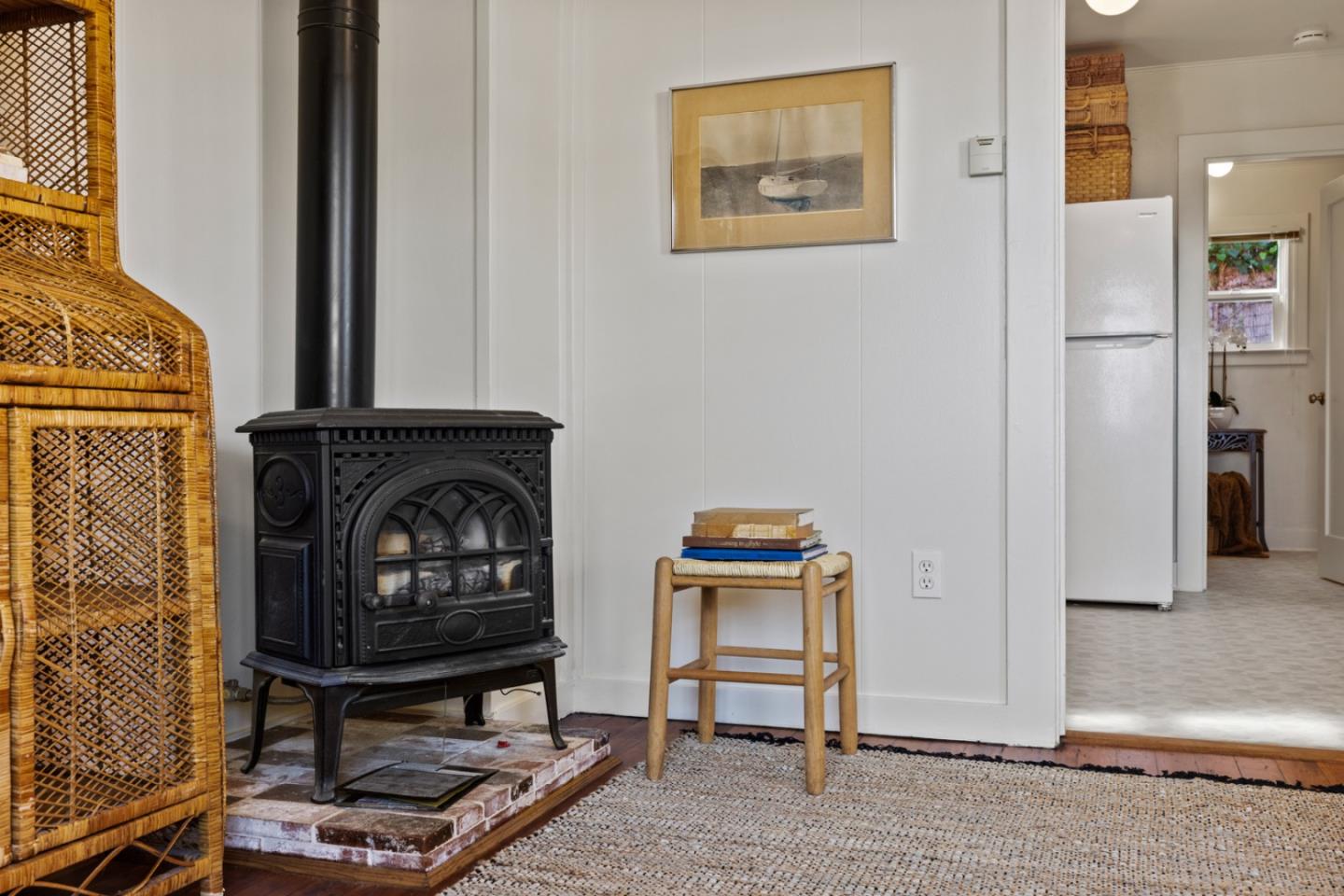 Detail Gallery Image 6 of 44 For 687 & 689 Mermaid Ave, Pacific Grove,  CA 93950 - 2 Beds | 1 Baths