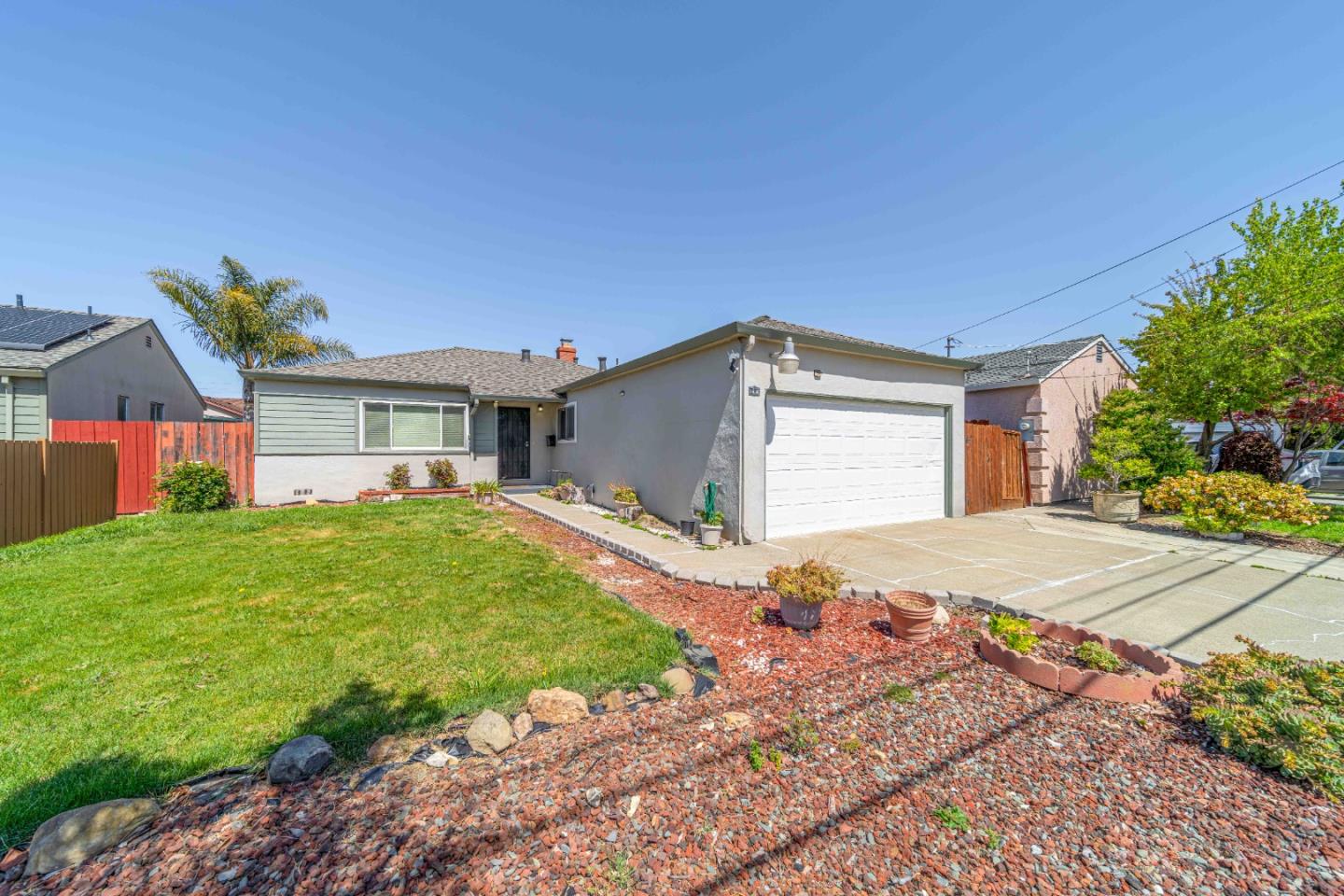 Detail Gallery Image 2 of 28 For 1603 via Lacqua, San Lorenzo,  CA 94580 - 3 Beds | 2 Baths