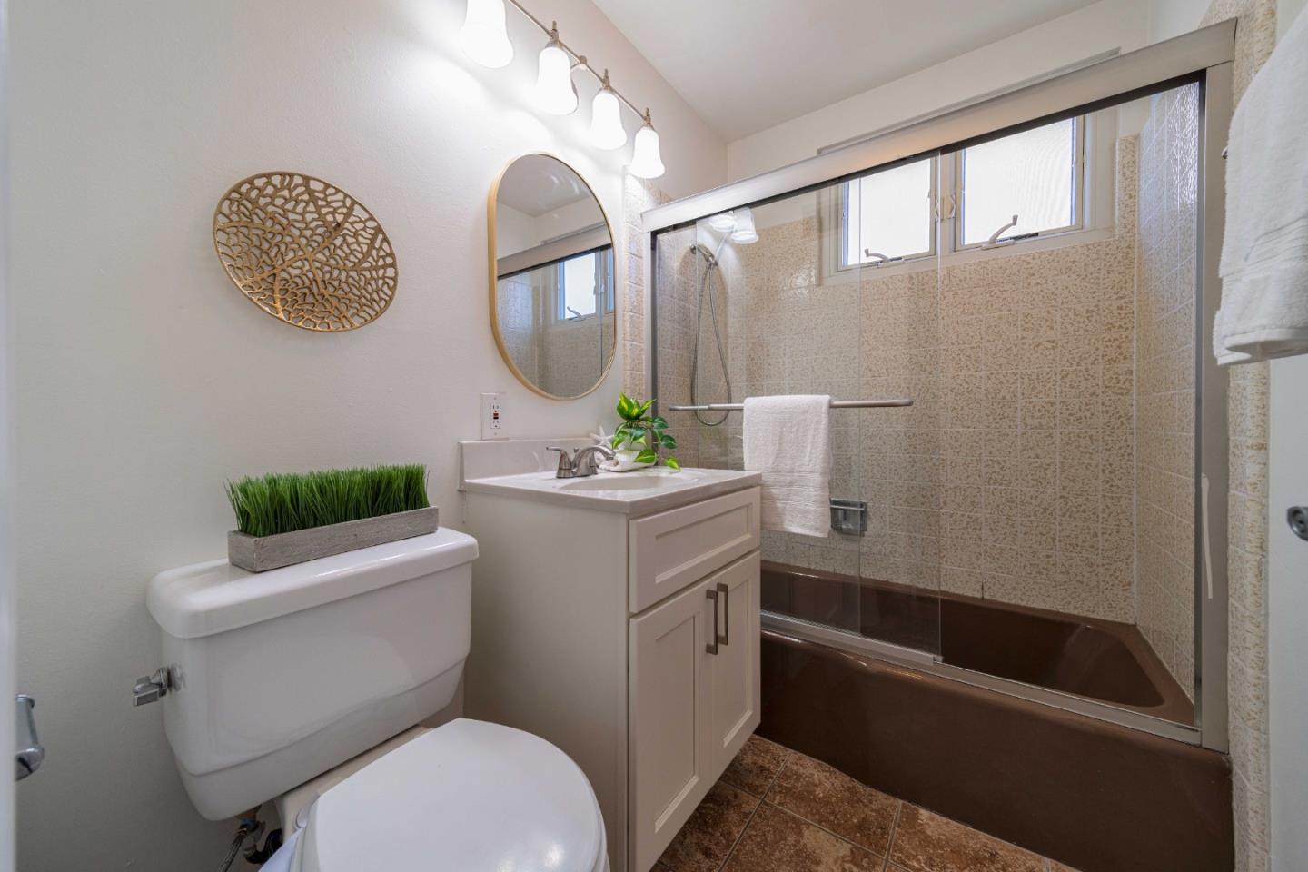 Detail Gallery Image 20 of 28 For 1603 via Lacqua, San Lorenzo,  CA 94580 - 3 Beds | 2 Baths