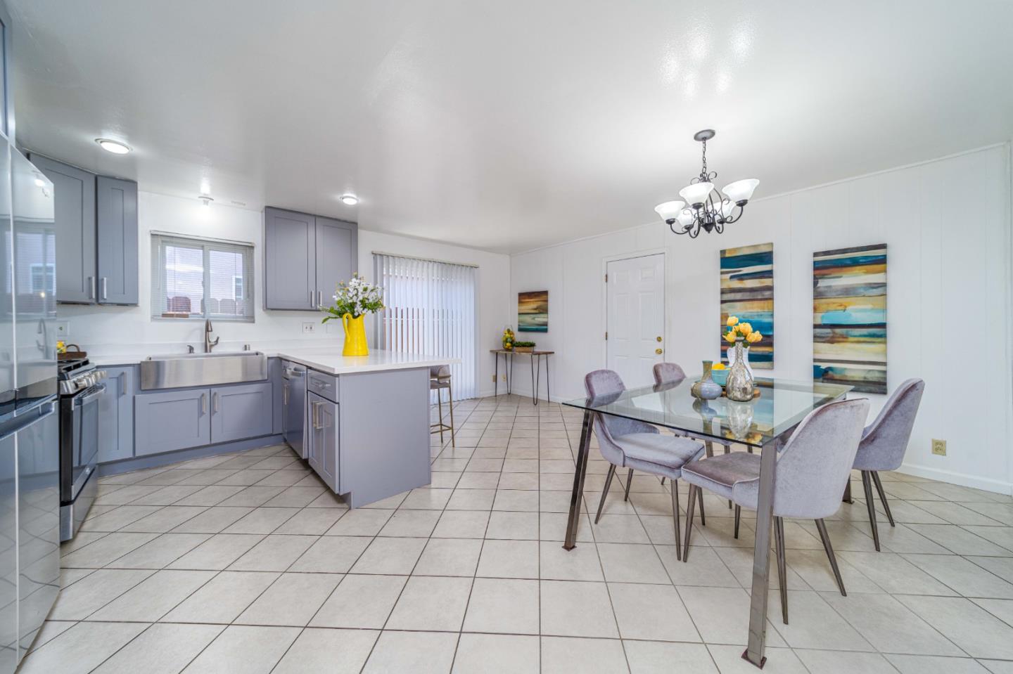 Detail Gallery Image 8 of 28 For 1603 via Lacqua, San Lorenzo,  CA 94580 - 3 Beds | 2 Baths