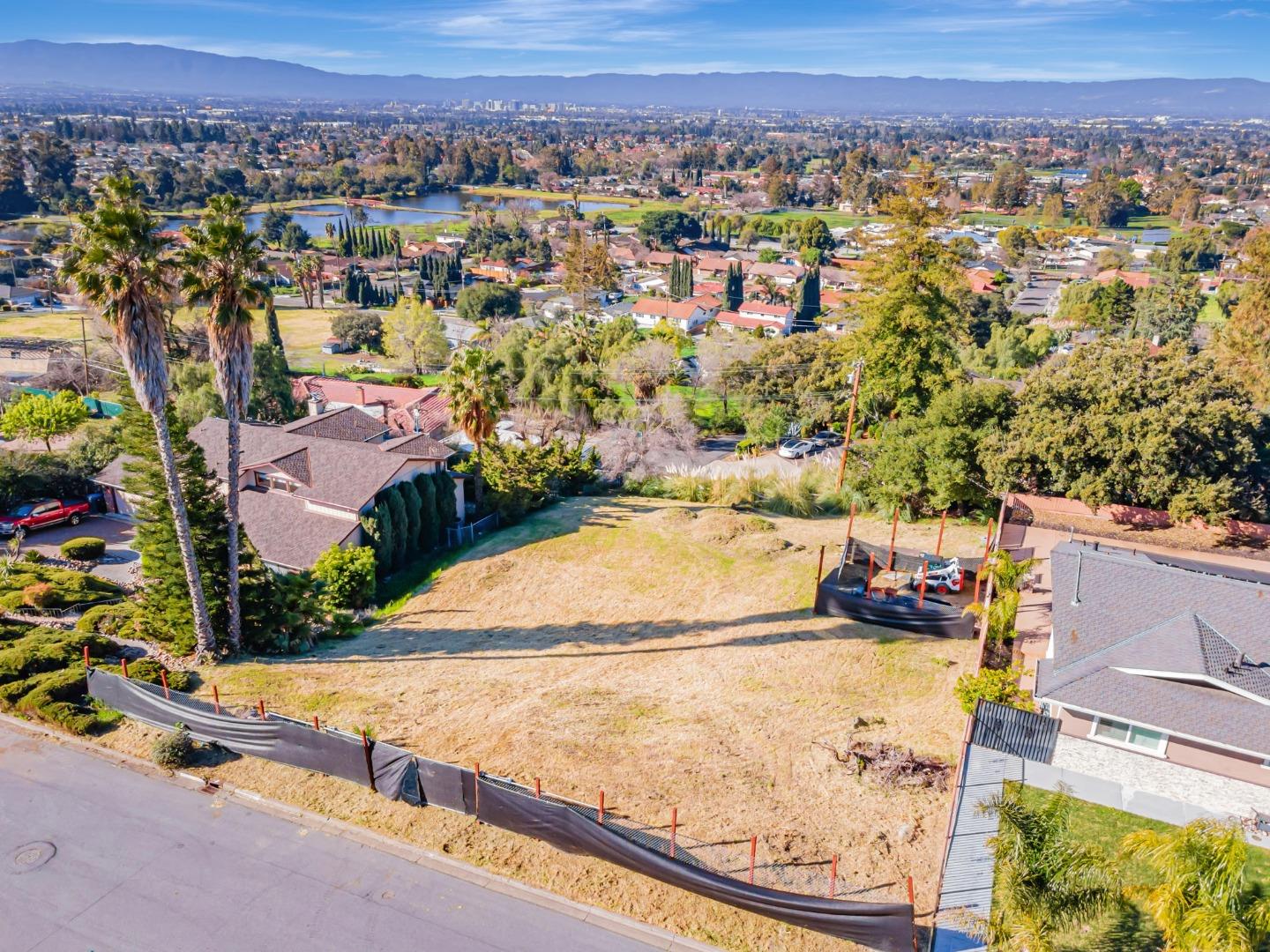 Detail Gallery Image 3 of 12 For 1073 Vista Del Mar, San Jose,  CA 95132 - – Beds | – Baths