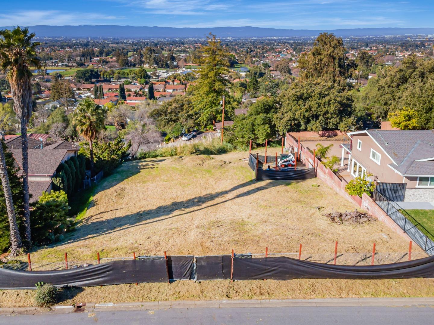 Detail Gallery Image 4 of 12 For 1073 Vista Del Mar, San Jose,  CA 95132 - – Beds | – Baths