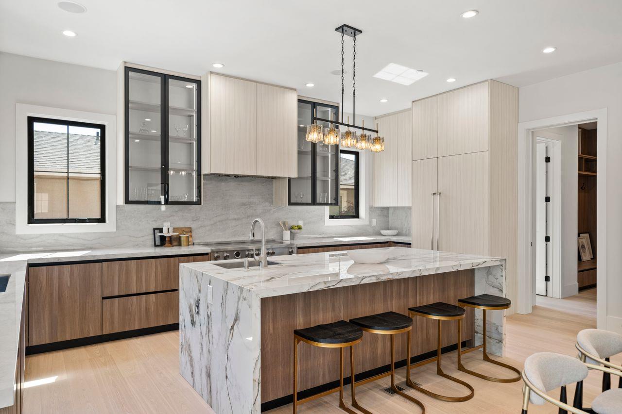 Detail Gallery Image 8 of 43 For 615 Chapman Dr, Campbell,  CA 95008 - 5 Beds | 5/1 Baths