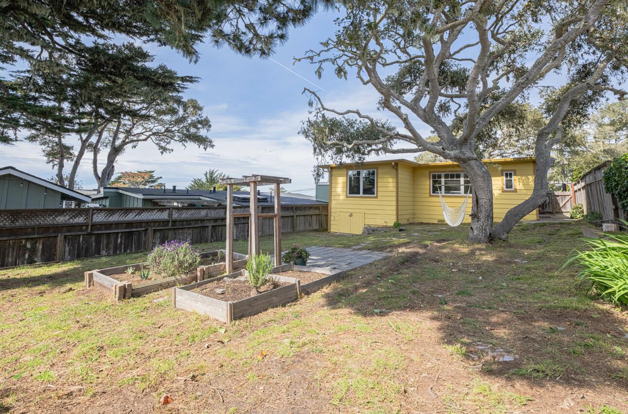 Detail Gallery Image 25 of 28 For 1205 Shafter Ave, Pacific Grove,  CA 93950 - 2 Beds | 1/1 Baths