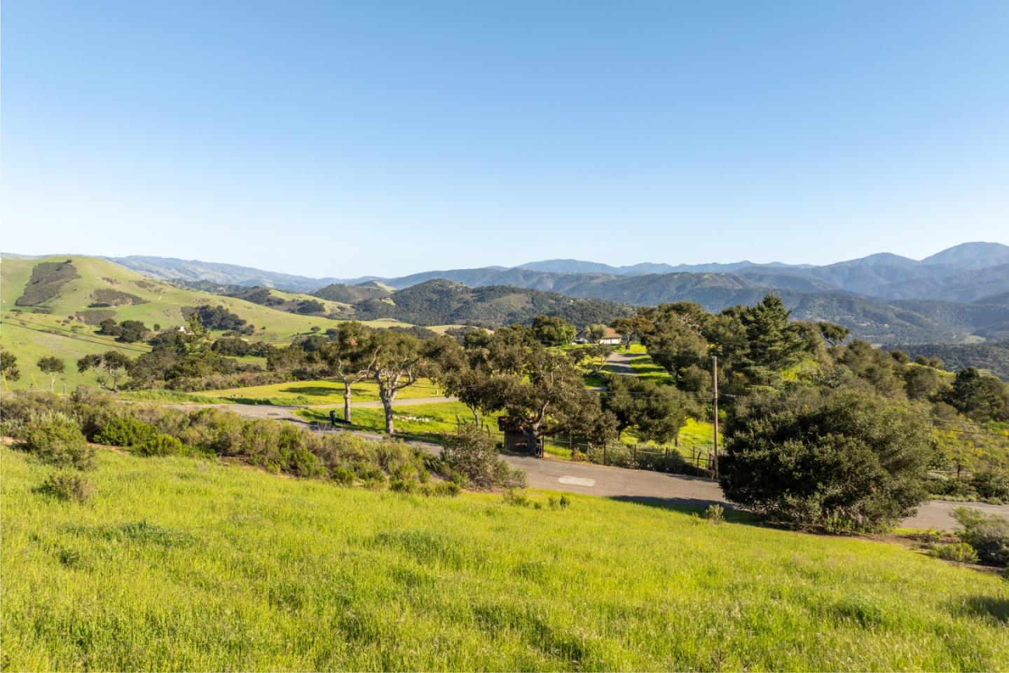 Detail Gallery Image 9 of 19 For 344 El Caminito Rd, Carmel Valley,  CA 93924 - – Beds | – Baths