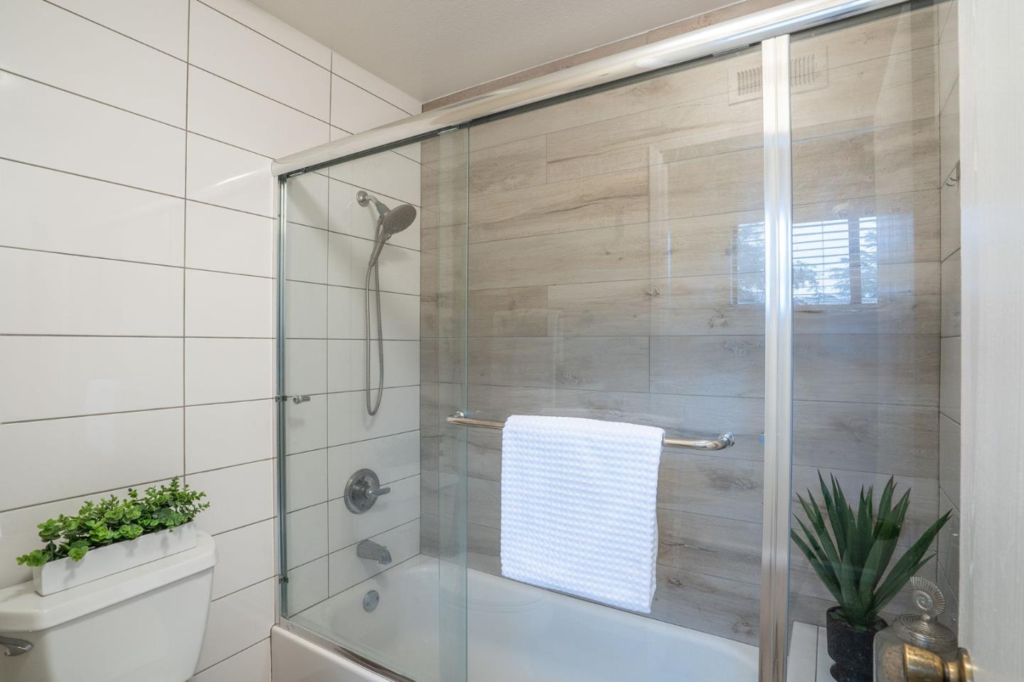 Detail Gallery Image 27 of 30 For 441 Colony Knoll Dr, San Jose,  CA 95123 - 2 Beds | 2/1 Baths