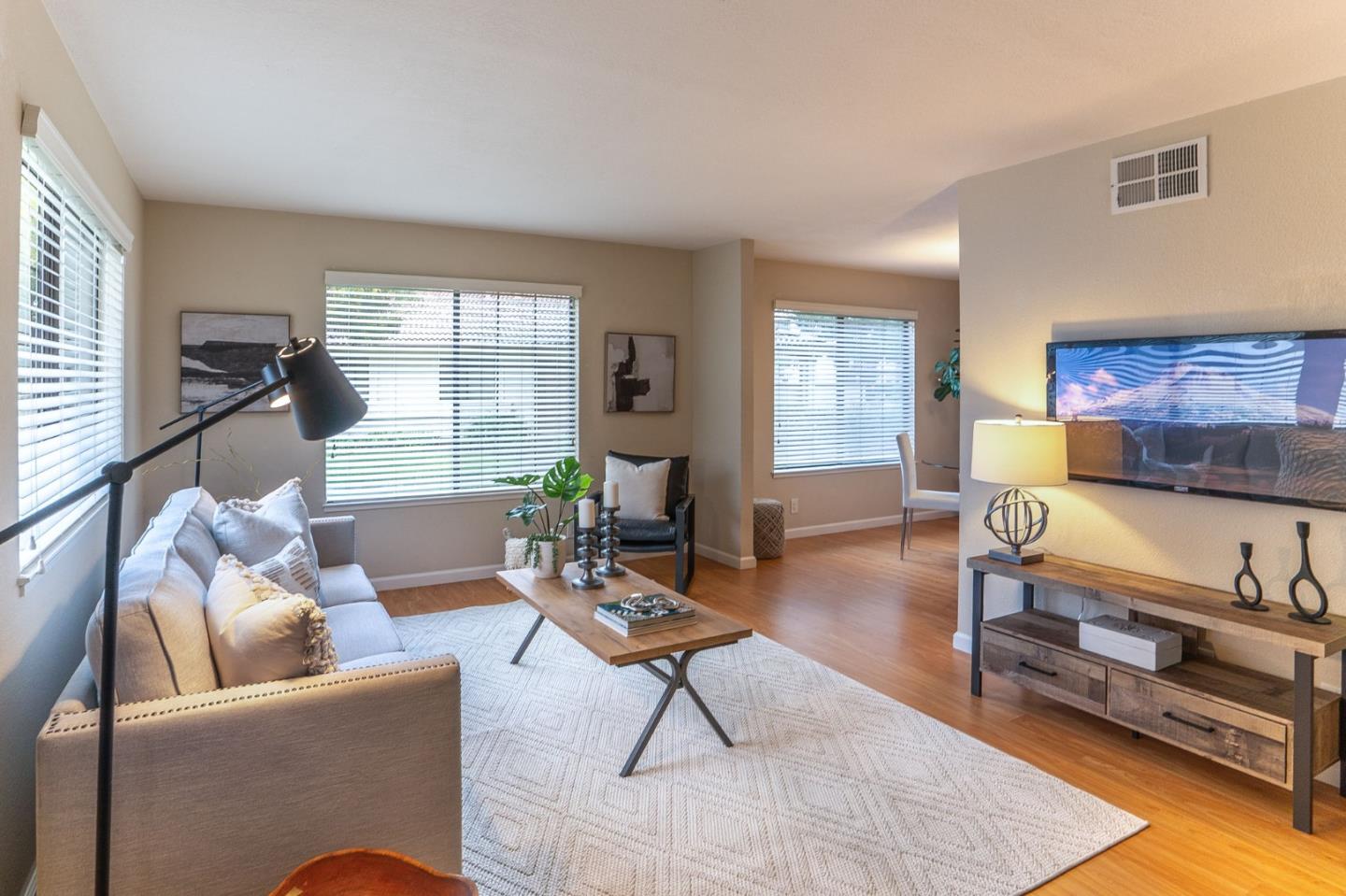 Detail Gallery Image 5 of 30 For 441 Colony Knoll Dr, San Jose,  CA 95123 - 2 Beds | 2/1 Baths