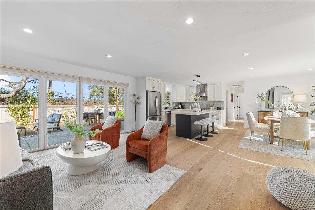 Front Image Thumbnail for ML81997806