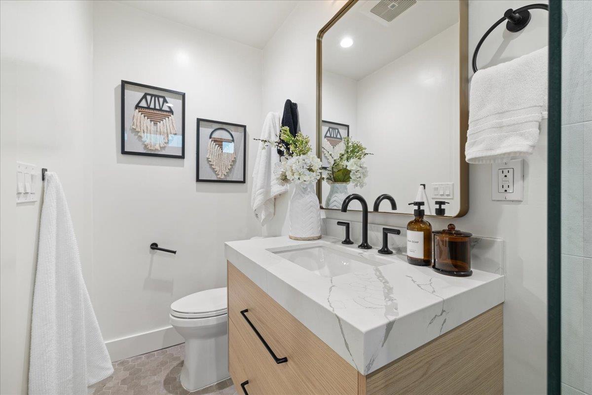 Detail Gallery Image 21 of 40 For 240 Garden Hill Dr, Los Gatos,  CA 95032 - 4 Beds | 2 Baths