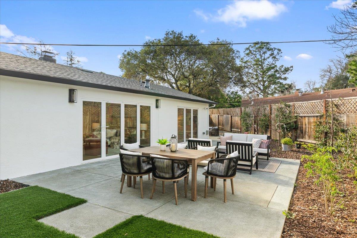 Detail Gallery Image 37 of 40 For 240 Garden Hill Dr, Los Gatos,  CA 95032 - 4 Beds | 2 Baths