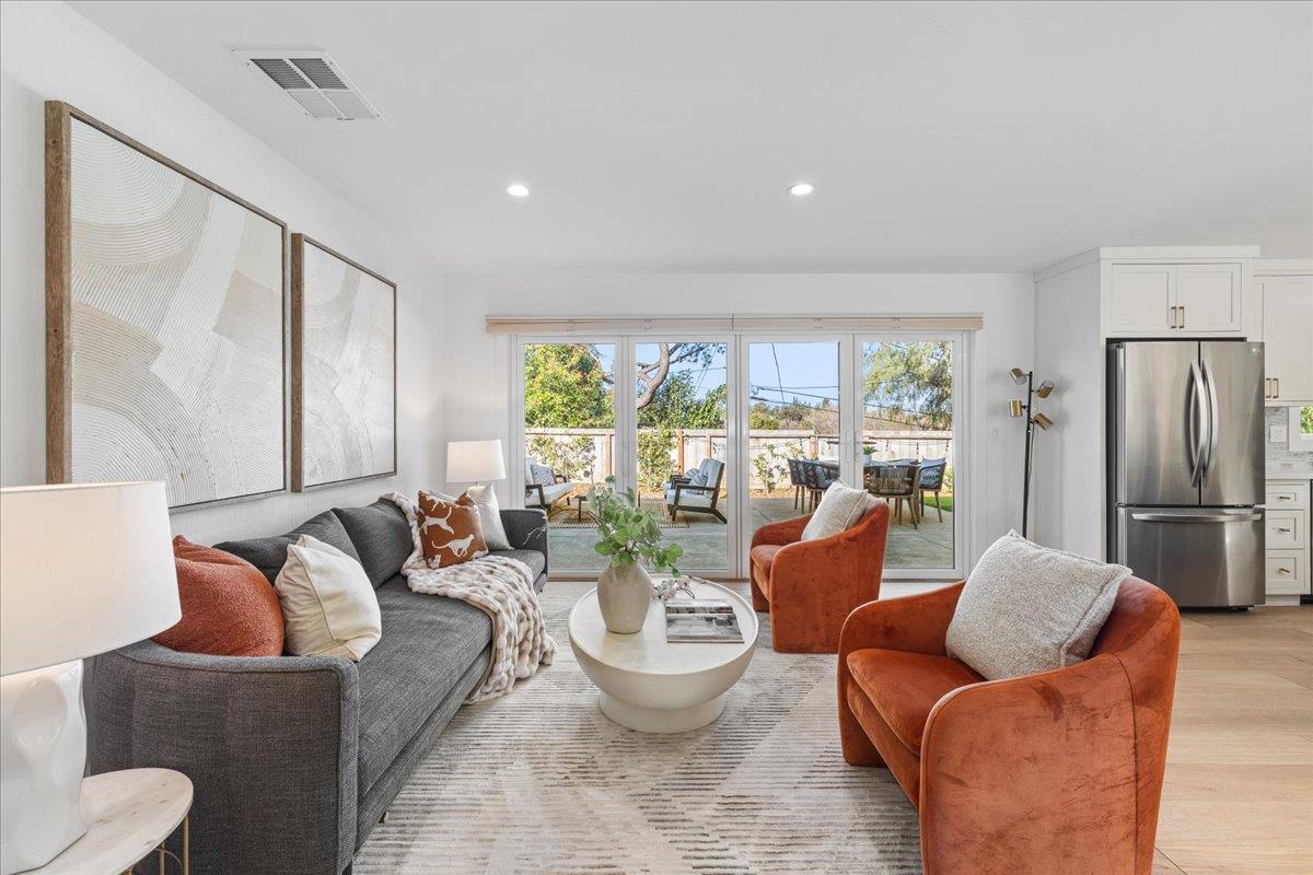 Detail Gallery Image 7 of 40 For 240 Garden Hill Dr, Los Gatos,  CA 95032 - 4 Beds | 2 Baths