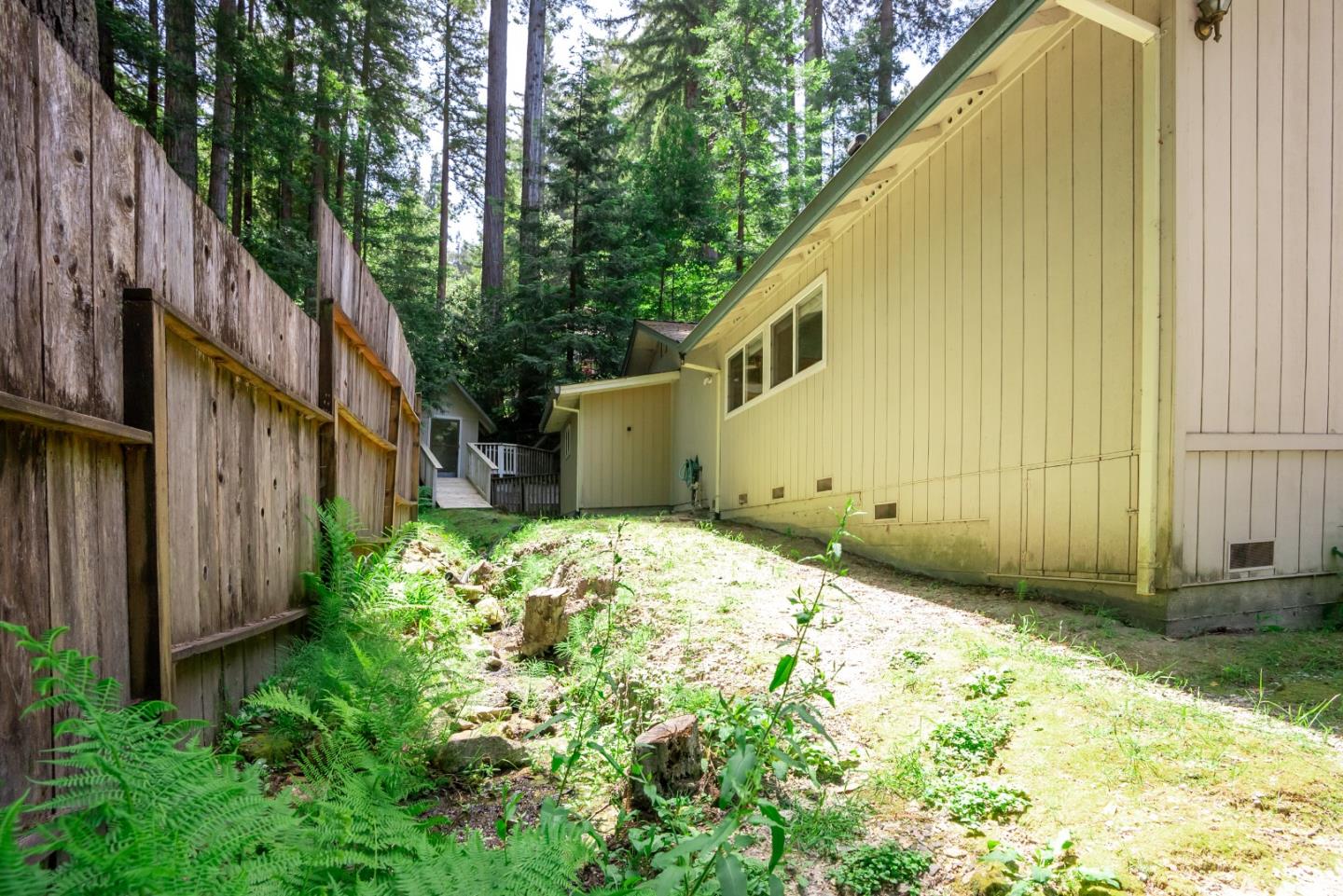 Detail Gallery Image 26 of 38 For 1151 Lakeside Dr, Felton,  CA 95018 - 2 Beds | 2 Baths