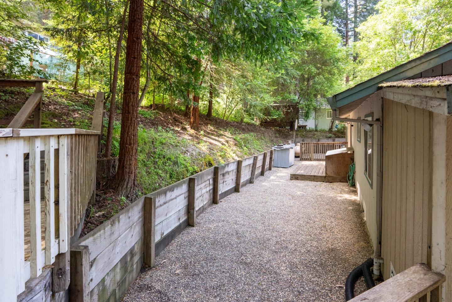 Detail Gallery Image 31 of 38 For 1151 Lakeside Dr, Felton,  CA 95018 - 2 Beds | 2 Baths