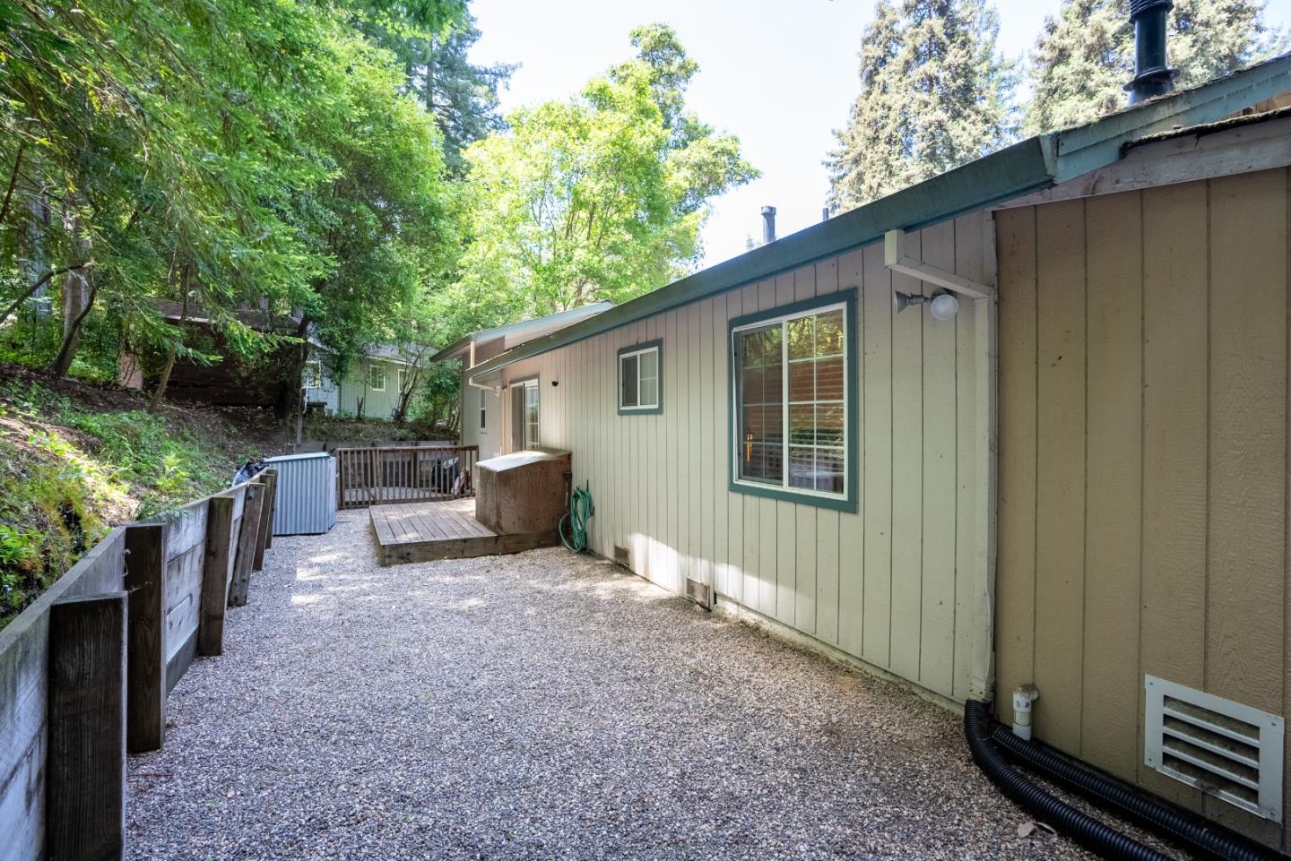 Detail Gallery Image 32 of 38 For 1151 Lakeside Dr, Felton,  CA 95018 - 2 Beds | 2 Baths