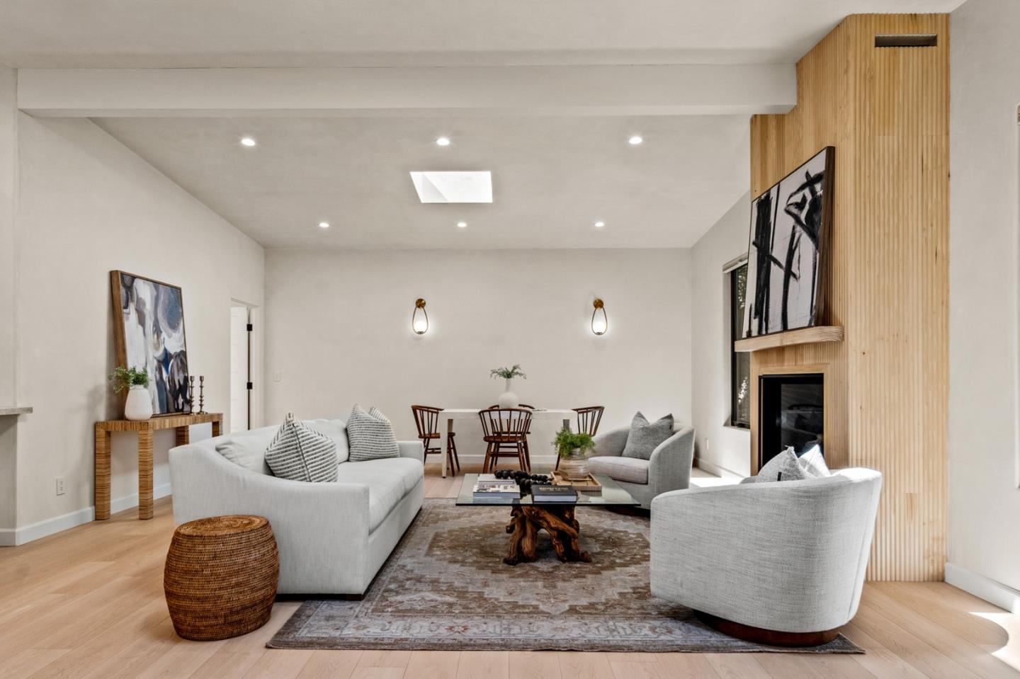 Detail Gallery Image 2 of 19 For 4158 El Bosque Dr, Pebble Beach,  CA 93953 - 3 Beds | 2/1 Baths