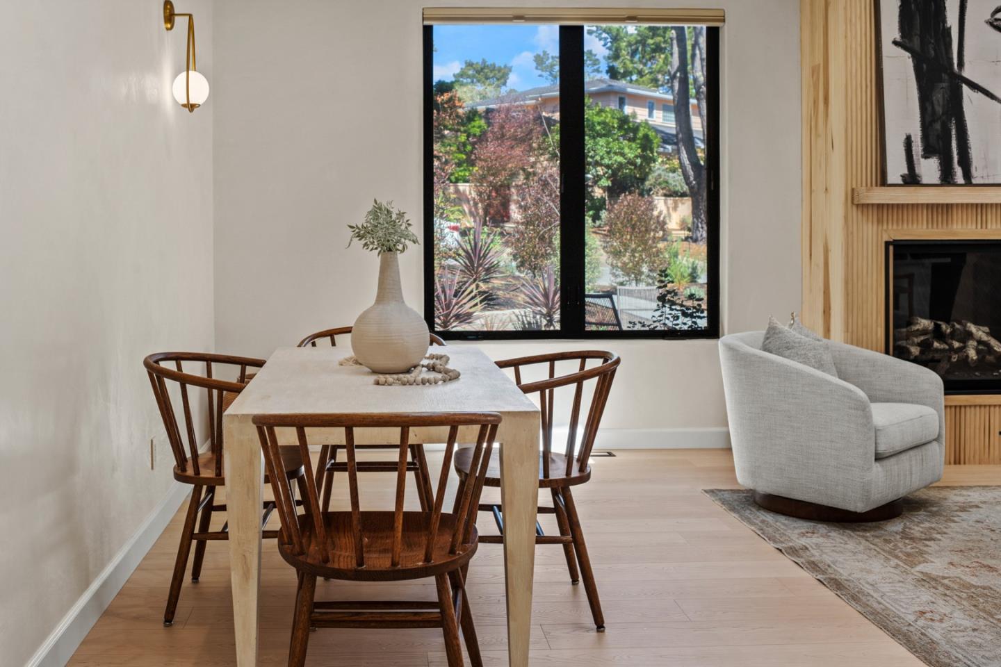 Detail Gallery Image 4 of 19 For 4158 El Bosque Dr, Pebble Beach,  CA 93953 - 3 Beds | 2/1 Baths